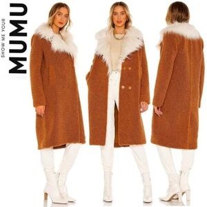 ⭐️Show me your MuMu stay warm coat small⭐️